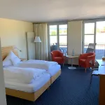 Evviva 4*